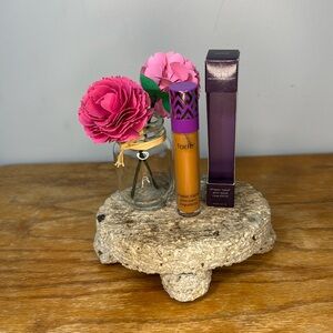 Tarte Shape Tape Glow Wand in Auroral‎